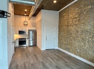 212 W Washington Ave #A, Navasota, TX 77868
