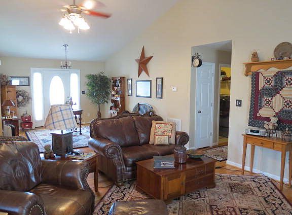 2nd image of 126 Falcon Ln