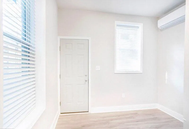 2 bed, 800 sqft, $1,100 — Photo 3