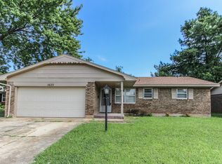 1623 Village Dr, Norman, OK 73071