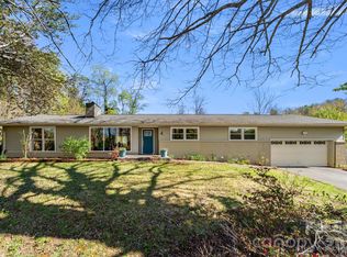 4 Austin Dr, Asheville, NC 28805