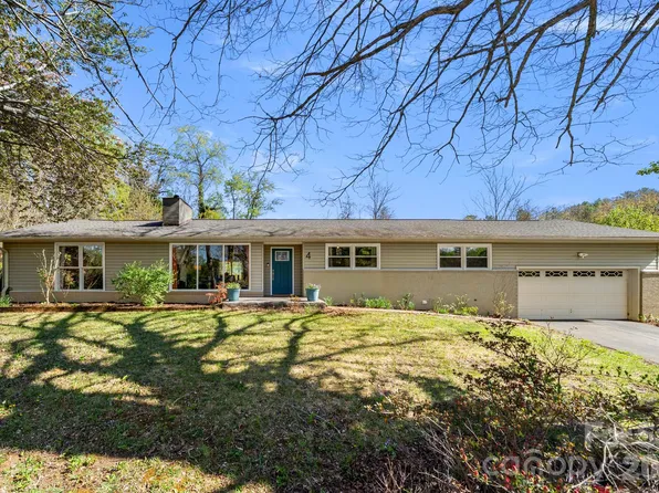 4 Austin Dr, Asheville, NC 28805