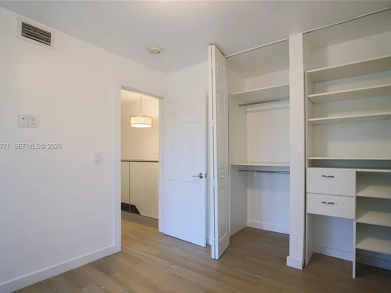 3239 W Trade Ave #9 — Photo 13