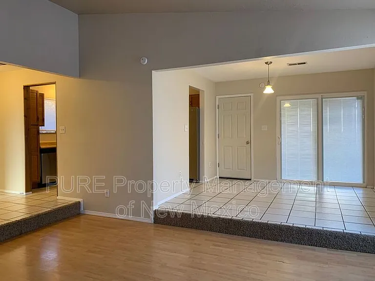 4556 Platinum Dr NE — Photo 6