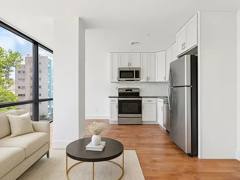 2920 Brighton 4 St #3B — Photo 1