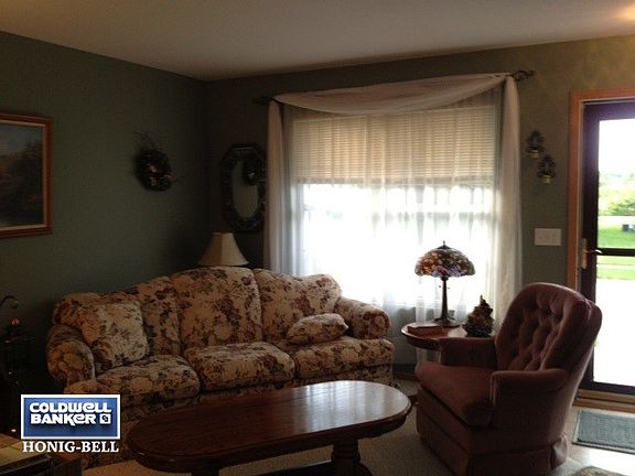 5th image of 724 Prospect Ave