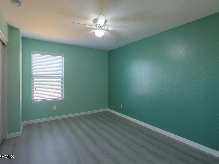 4722 S 238th Ln — Photo 12