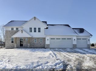 4065 N Hegner Farm Ct, Appleton, WI 54913