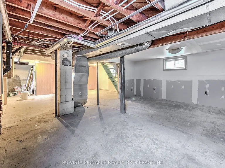 1632 Churchill Ave — Photo 22