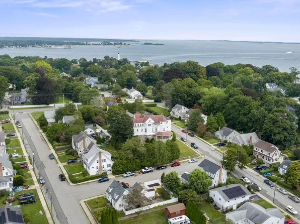 17 Greenway Rd, 17 Greenway Rd #8, New London, CT 06320