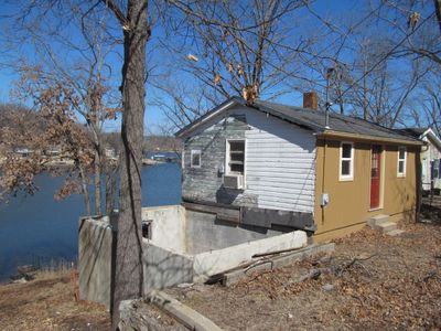 869 Applewood Dr, Edwards, MO, 65326