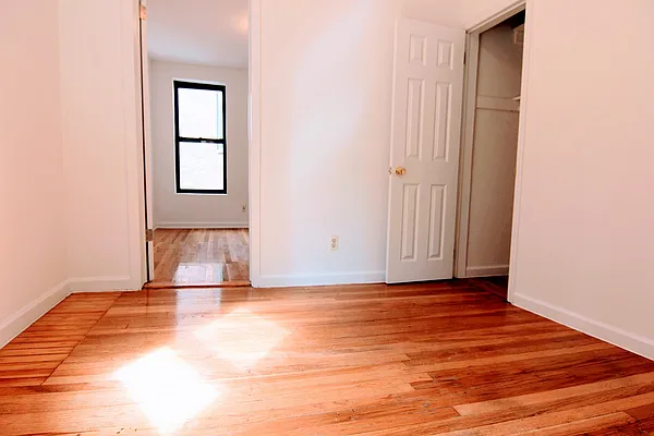 Rented by HOLTON REAL ESTATE INC. | media 6