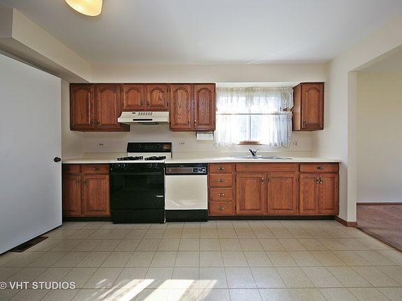 4th image of 2489 Brunswick Cir #19B1