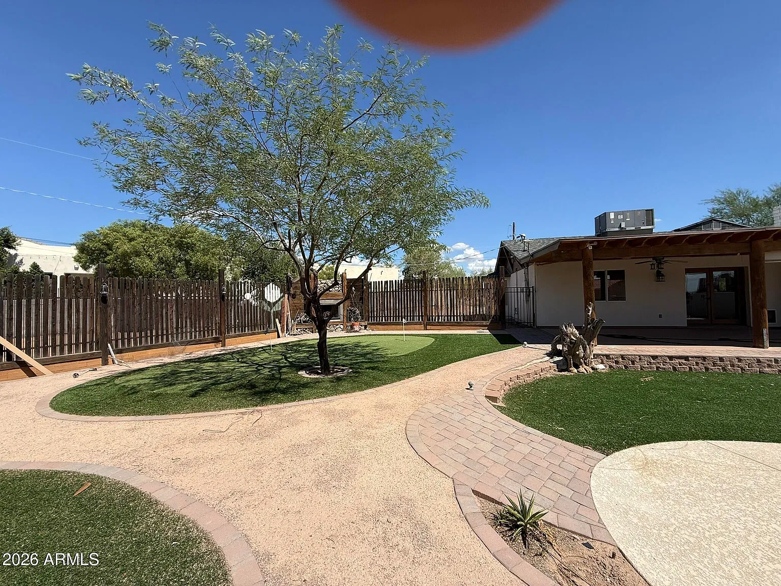 4 bed, 2.0 bath, 2136 sqft, $3,500 — Photo 2