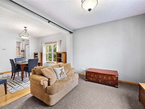 5th image of 709 Coronado Cir