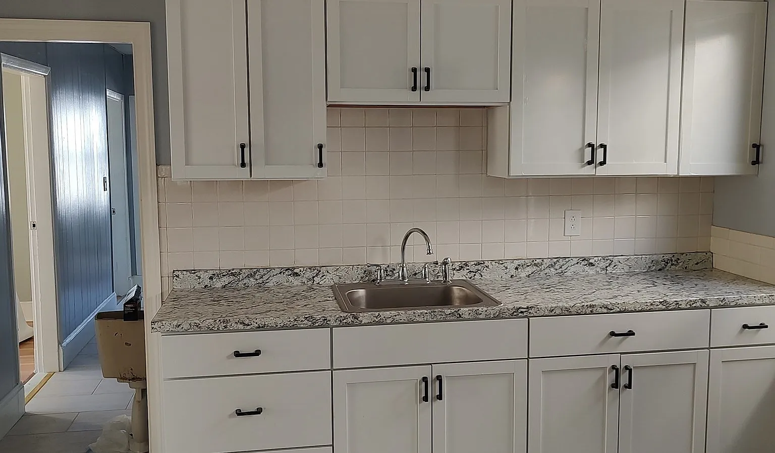 4 bed, 1.0 bath, 1575 sqft, $3,500 — Photo 4