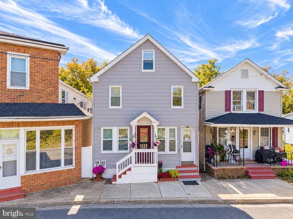 98 Railroad Ave, Penns Grove, NJ 08069