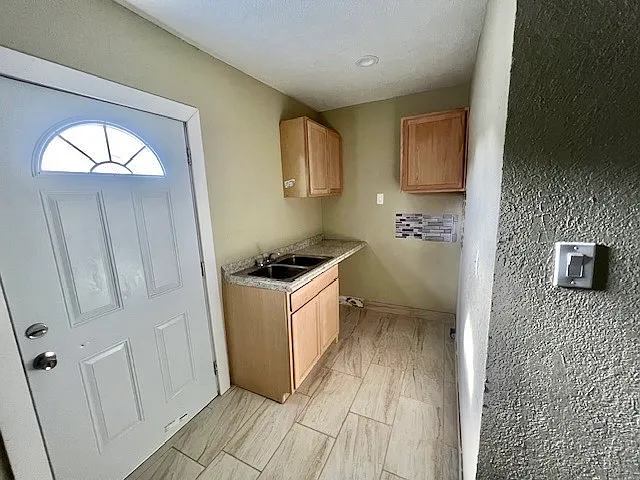 208 Coral Reef Cir — Photo 19