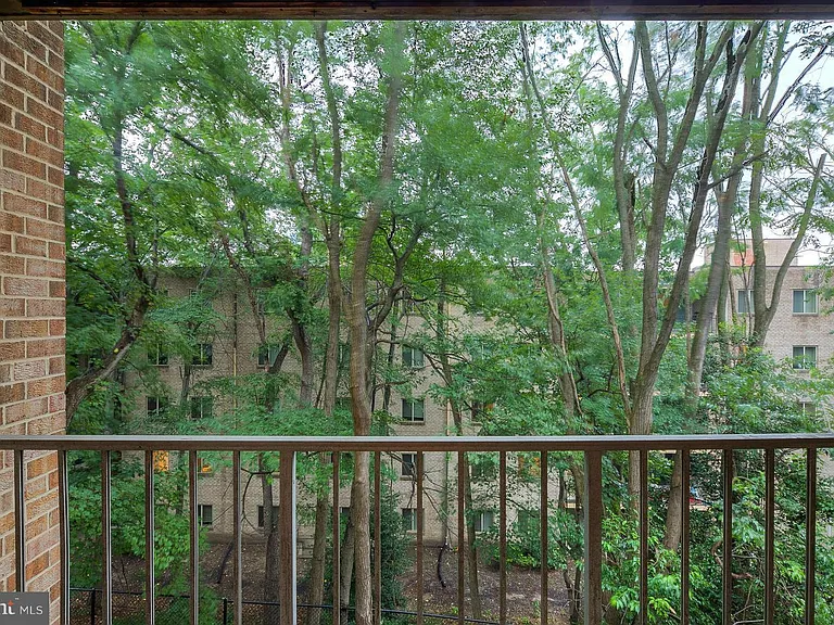 493 N Armistead St #203 — Photo 20