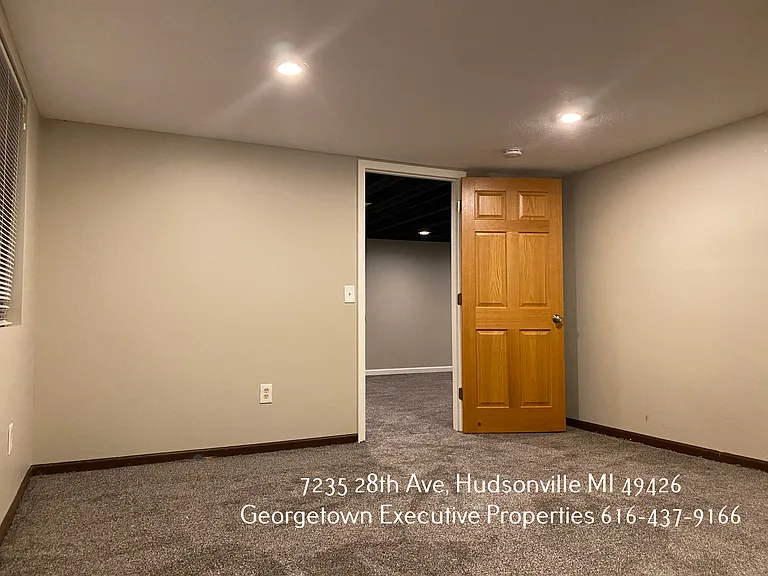 7235 28th Ave — Photo 26