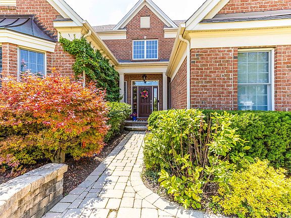 4th image of 15 Eagle Ridge Dr