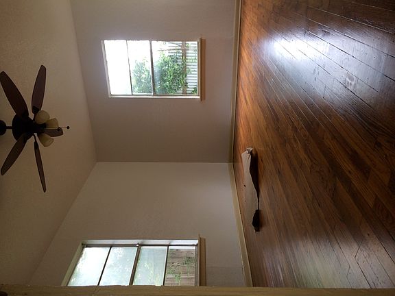 5th image of 125 Potomac