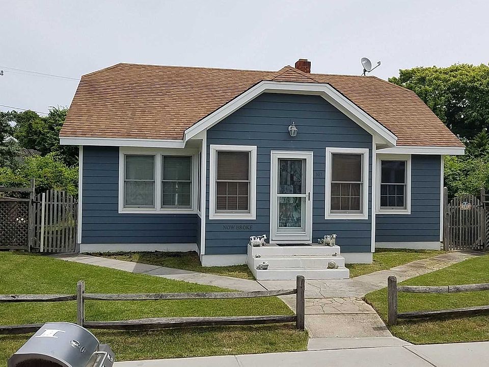 1st image of 107 Bungalow Walk