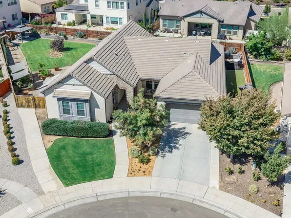587 Spring St W, Madera, CA 93636