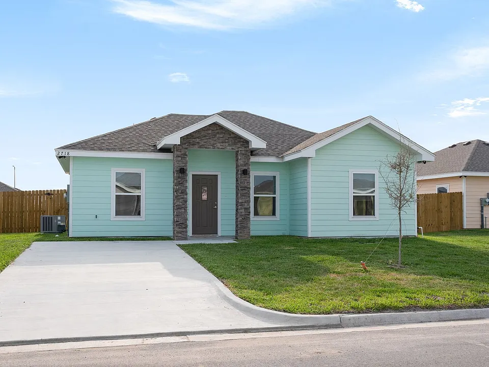 2718 Maria Dr