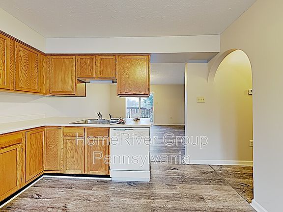 4th image of 111 Antler Hollow Ct