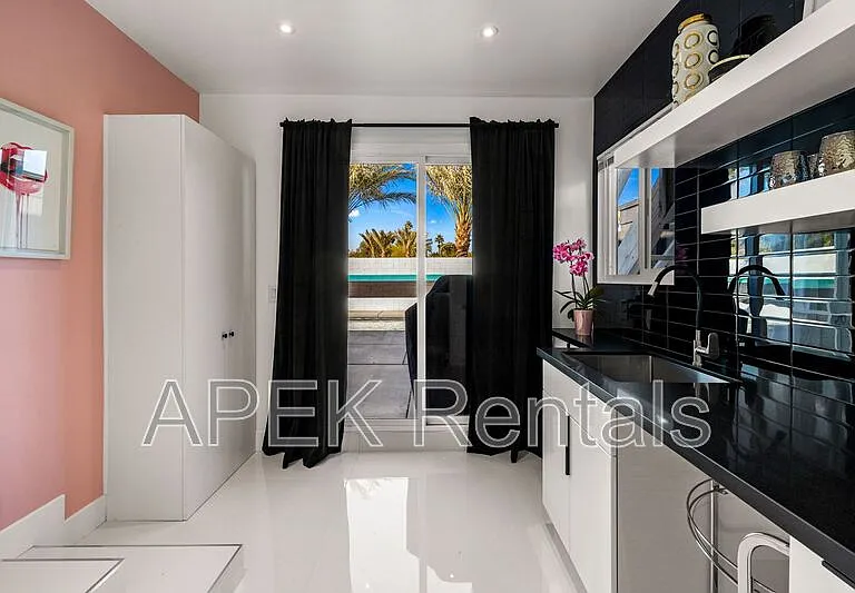 2325 N Girasol Ave — Photo 11