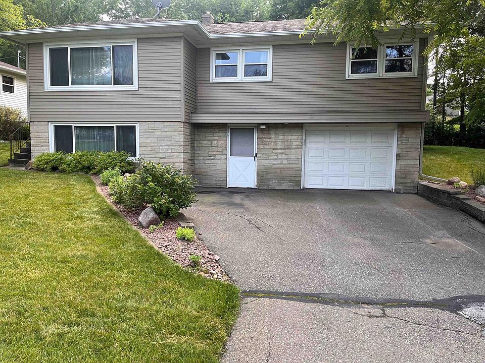 1st image of 1011 East WAUSAU AVENUE