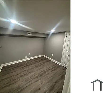 3 bed, $2,200 — Photo 2