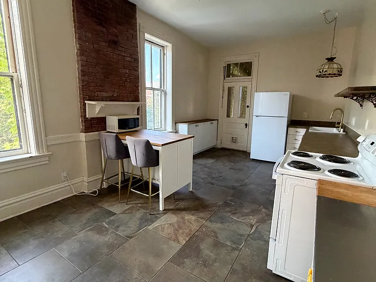 2314 Louisiana Ave #2F — Photo 11