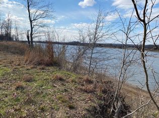 47 Cravens Dr, Savannah, TN 38372