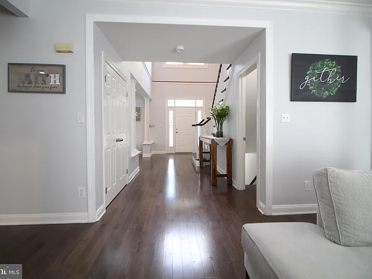 15 Kentsdale Dr — Photo 14