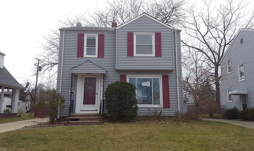 1st image of 354 E 214th St