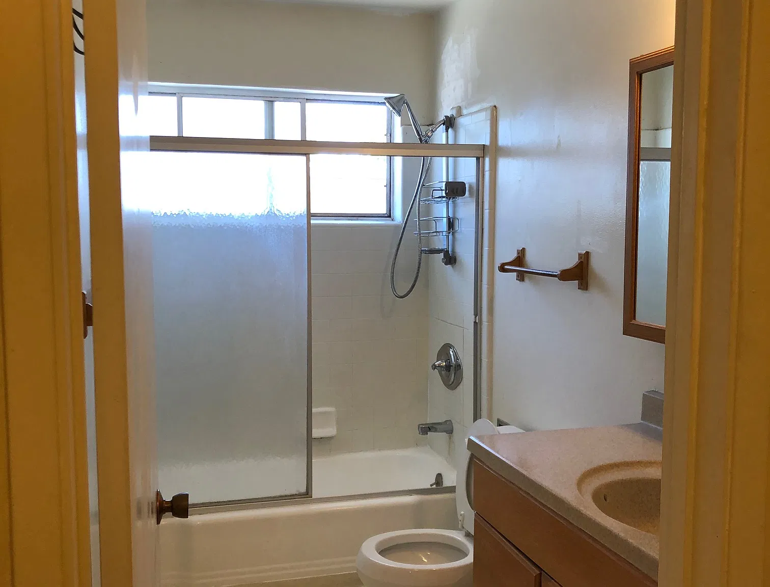 1 bed, 725 sqft, $2,450 — Photo 2