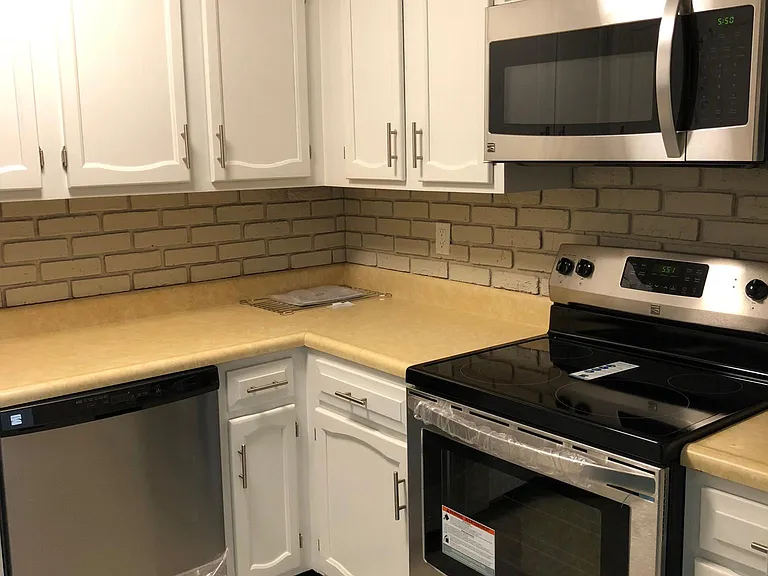 9036 W Swan Cir — Photo 6