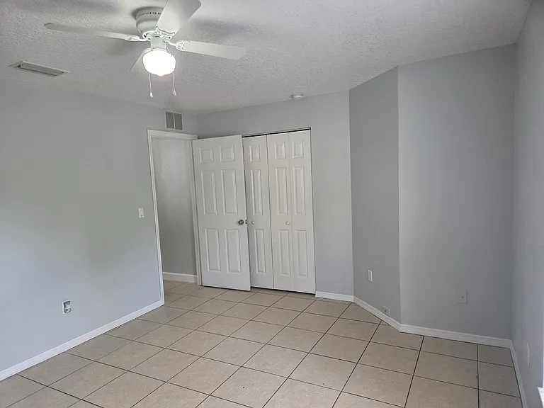 7436 Navajo Trl — Photo 16