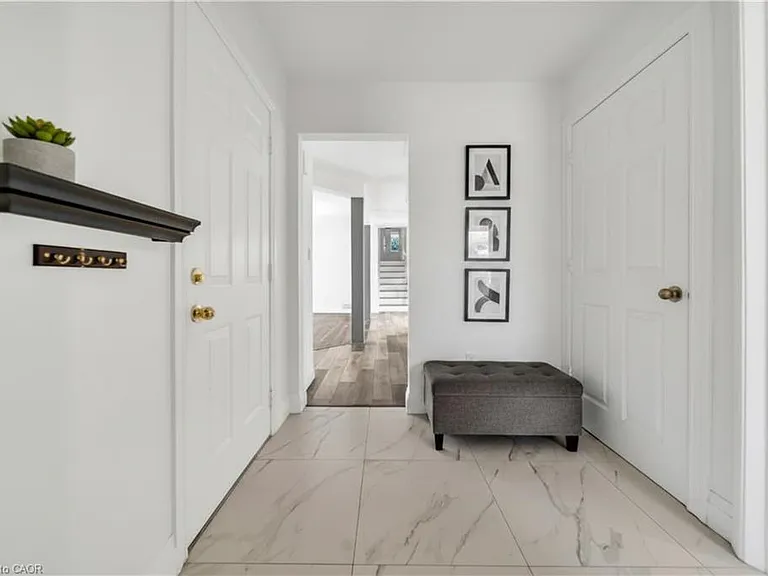 347 Keewatin Ave #MAIN LEVEL — Photo 3