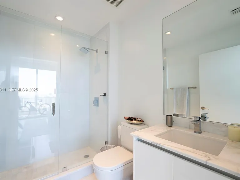 330 Sunny Isles Blvd #5-UPH03 — Photo 33