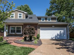 5500 Hennessey Ct, Saint Louis, MO 63139