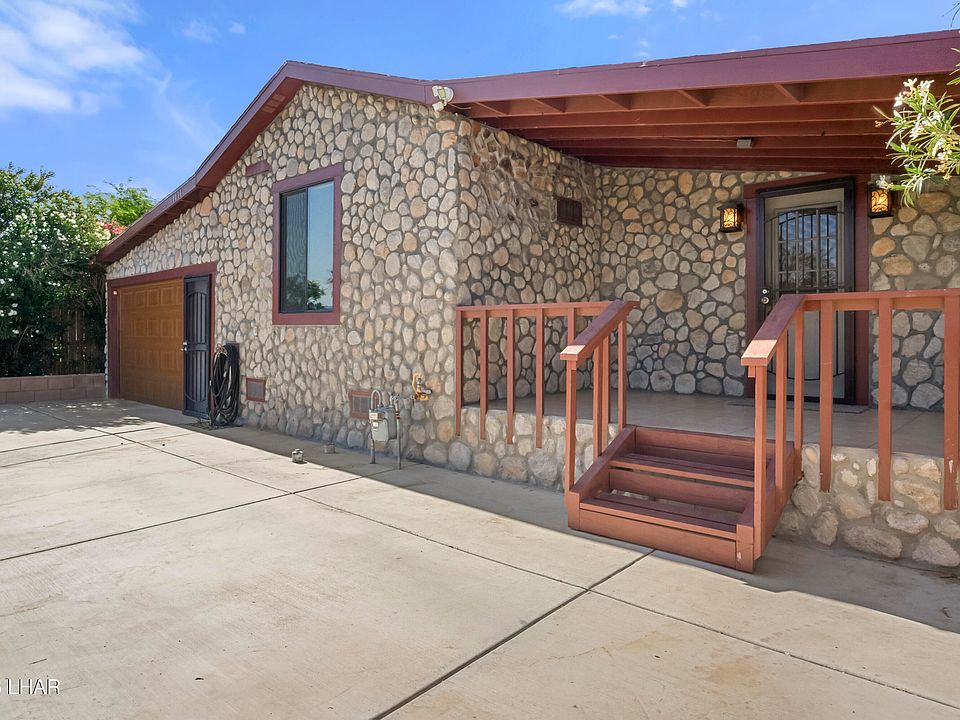 1st image of 1030 Papago Dr