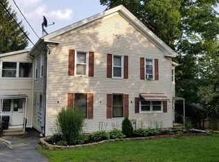 20 Main St APT 1E, Spencer, MA 01562