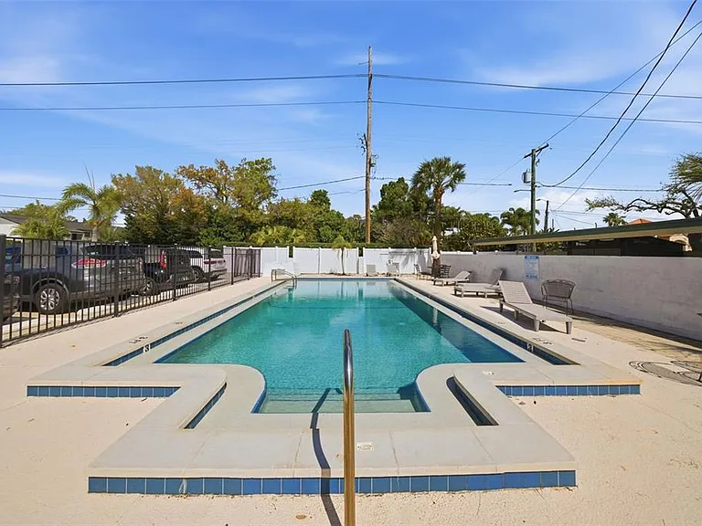 3102 W Horatio St #12 — Photo 17