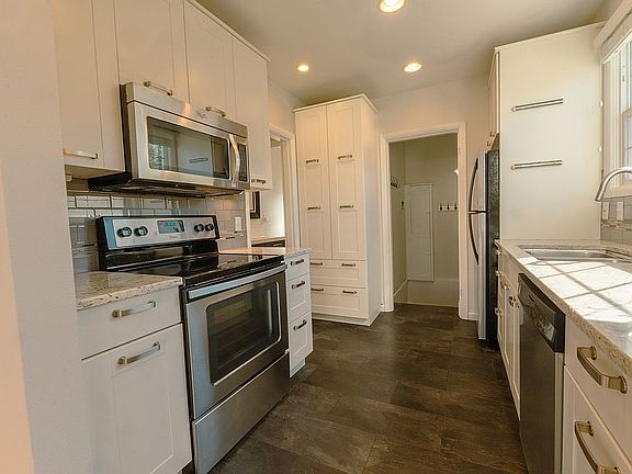 Kitchen 3