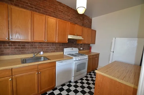 Rented by Citi Habitats | media 12