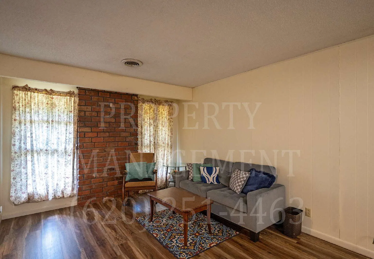 2 bed, 1.0 bath, $850 — Photo 2