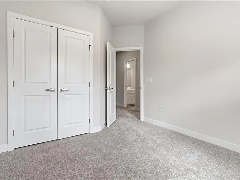 856 Woods Chapel Rd — Photo 22